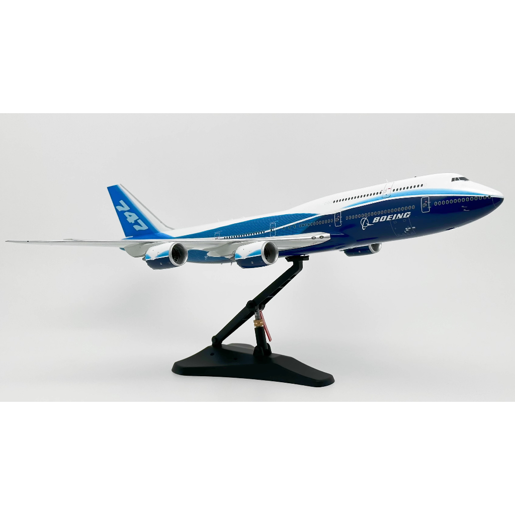 Mô hình máy bay Boeing 747 dài 46 cm KAVY có nhạc và đèn kèm chân đỡ bằng hợp kim và nhựa sạc android