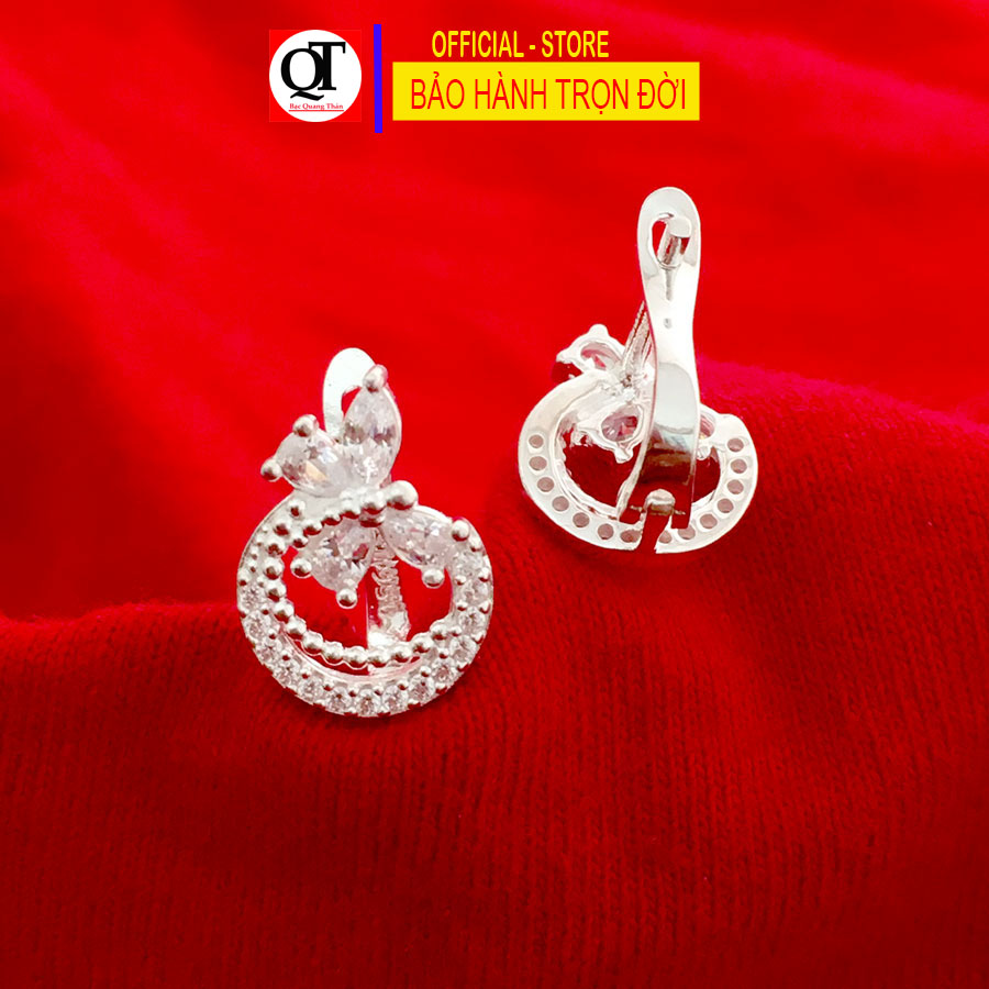 Bông tai nữ cá tính chất liệu bạc 925 kiểu khóa bật đeo sát tai đính đá hạt thóc trắng cao cấp trang sức Bạc Quang Thản - QTBT142