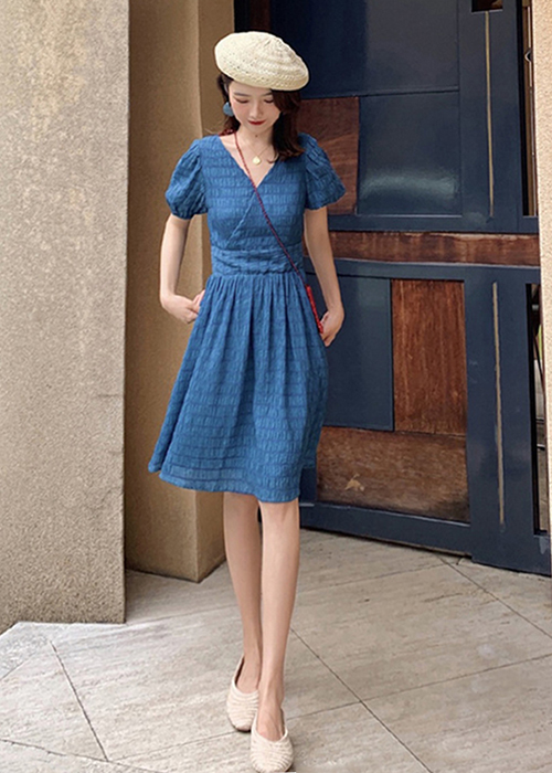 ĐẦM VẢI NHÚN CỘT NƠ SAU GỢI CẢM OBLUE DRESS