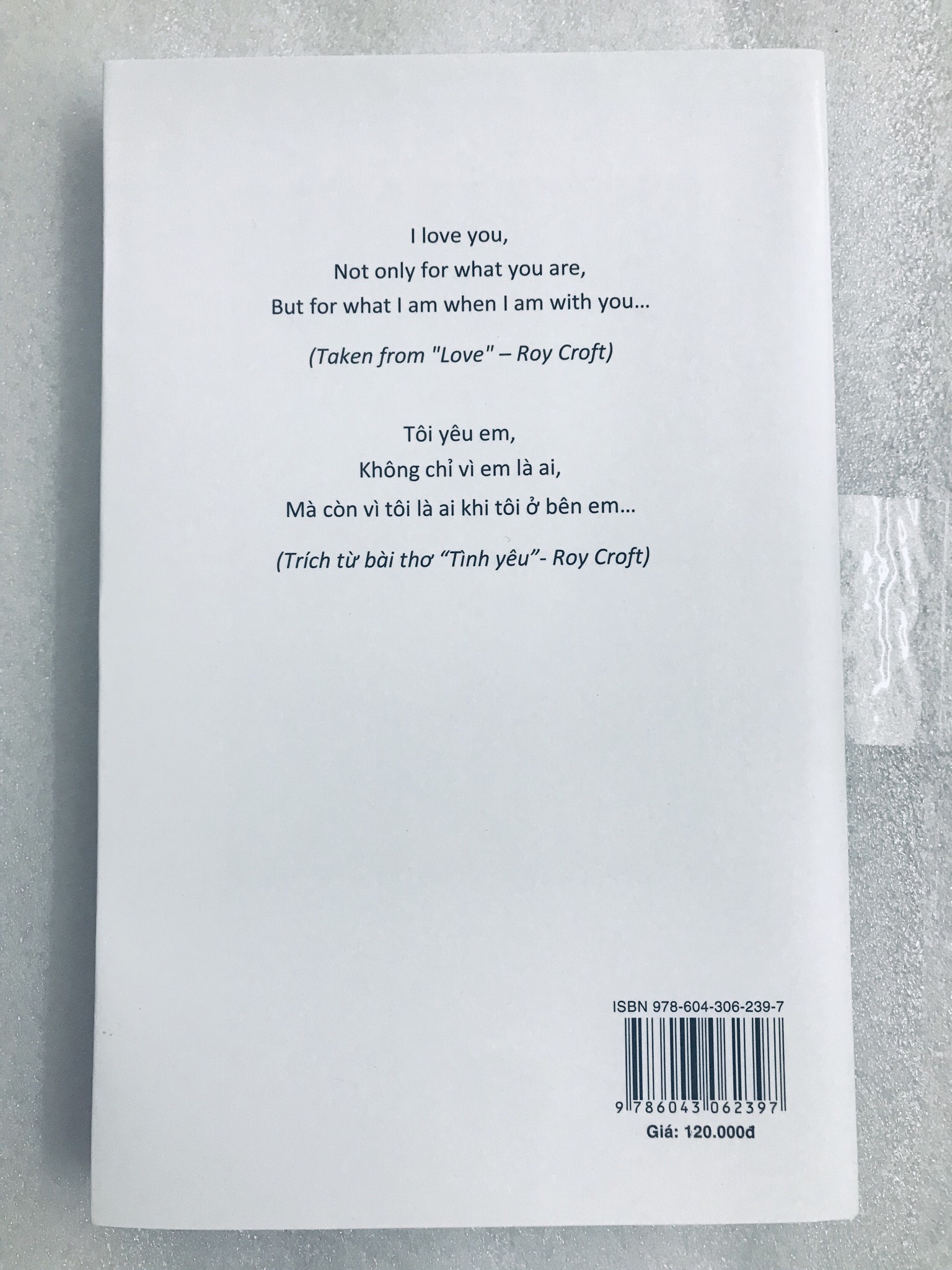 Chuyện Tình Ngoại Thương (tặng kèm bookmark)