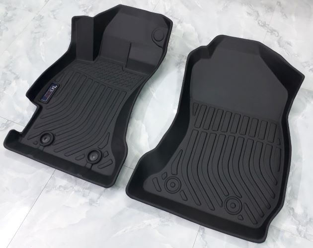 Thảm lót sàn cho xe Subaru Forester 2013 - 2018 thương hiệu DCSMat, chất liệu TPE cao cấp
