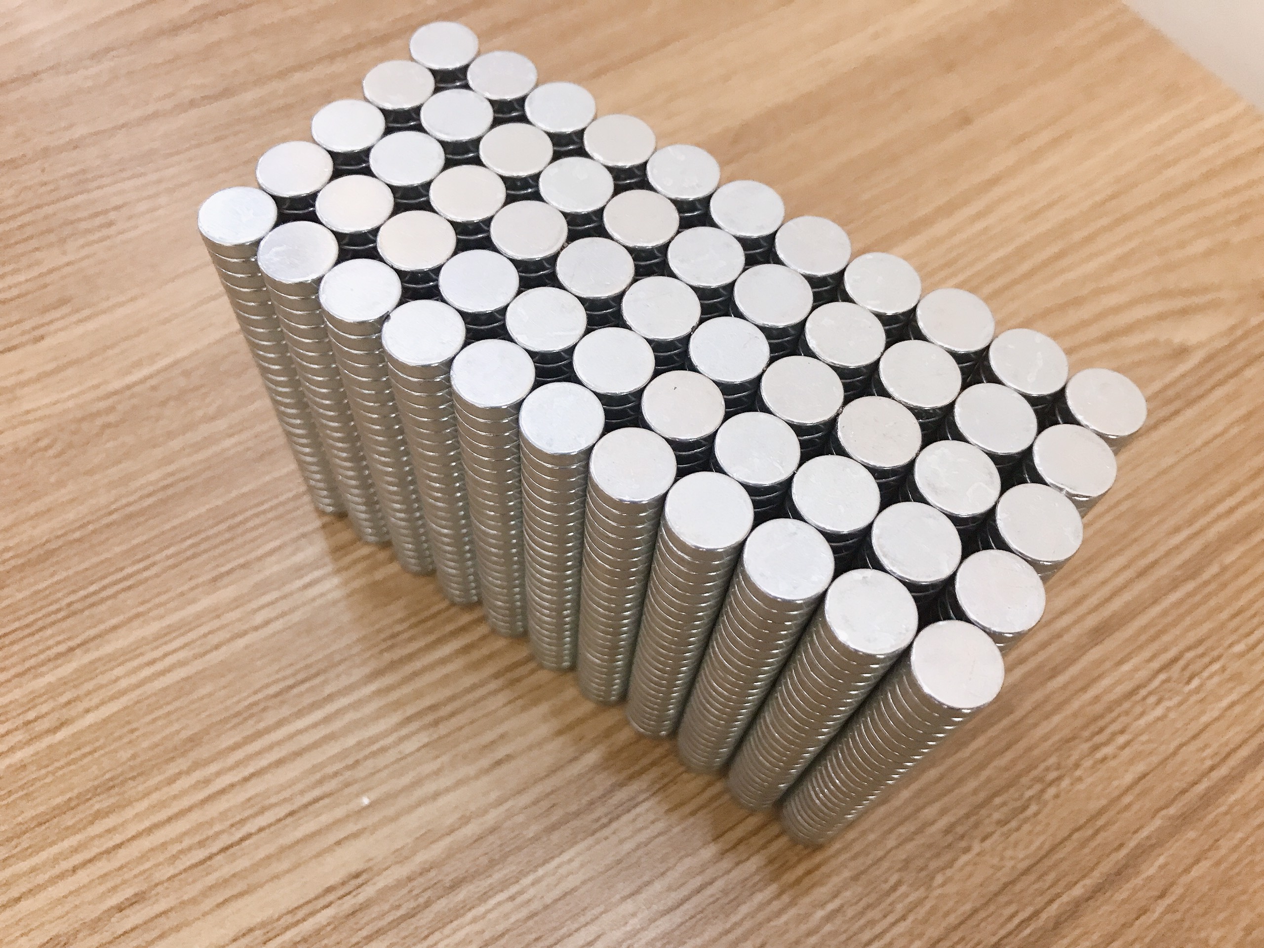 50 Viên Nam Châm Đất Hiếm Loại Tròn 10x3mm Mạ Kẽm Lực Từ N35 Cực Mạnh