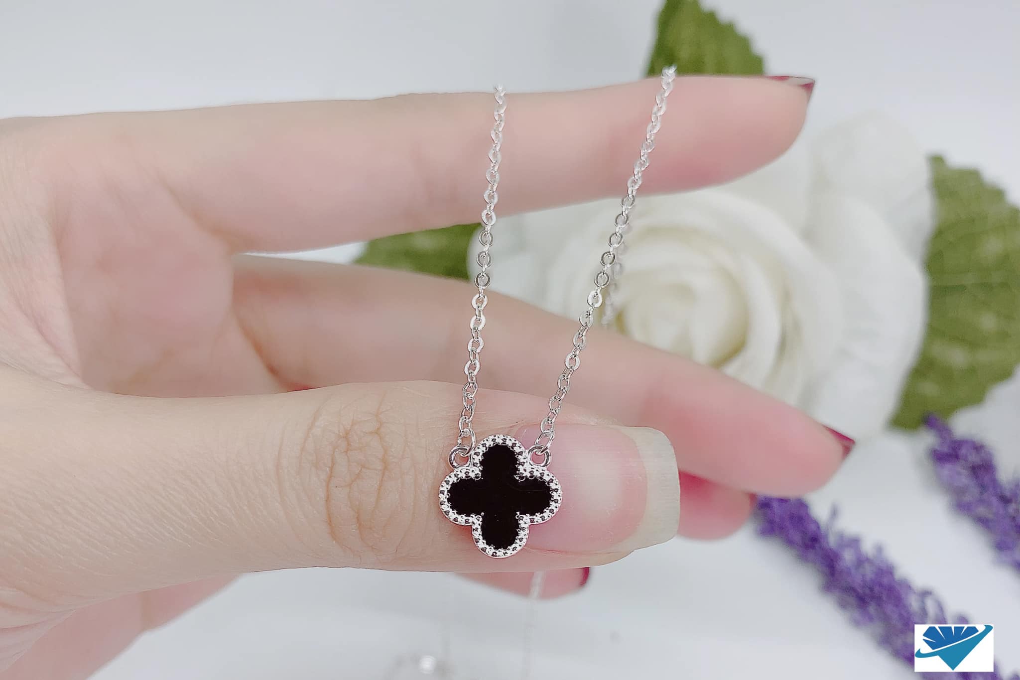 Dây chuyền 4 lá bạc ta