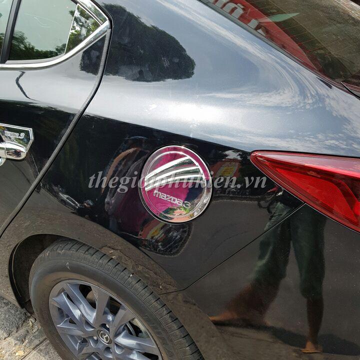 Ốp nắp bình xăng Mazda 3 mạ Crom