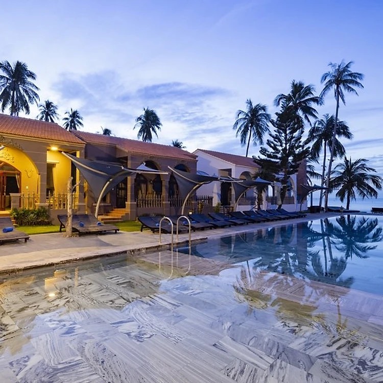 Le Viva Resort 4* Mũi Né - Buffet Sáng, Hồ Bơi Lớn, Bãi Biển Riêng, Ngay Trung Tâm Huỳnh Thúc Kháng, Thuận Tiện Tham Quan