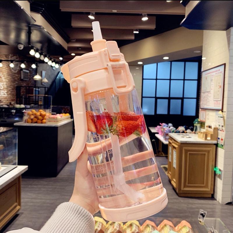 Cốc nước đơn giản Chai nước 2000ML Chai nước rơm Chai nhựa Chai nước Cốc tiện dụng Chai nước thể thao Chai nước thể thao Chai nước dung tích lớn Chai nước