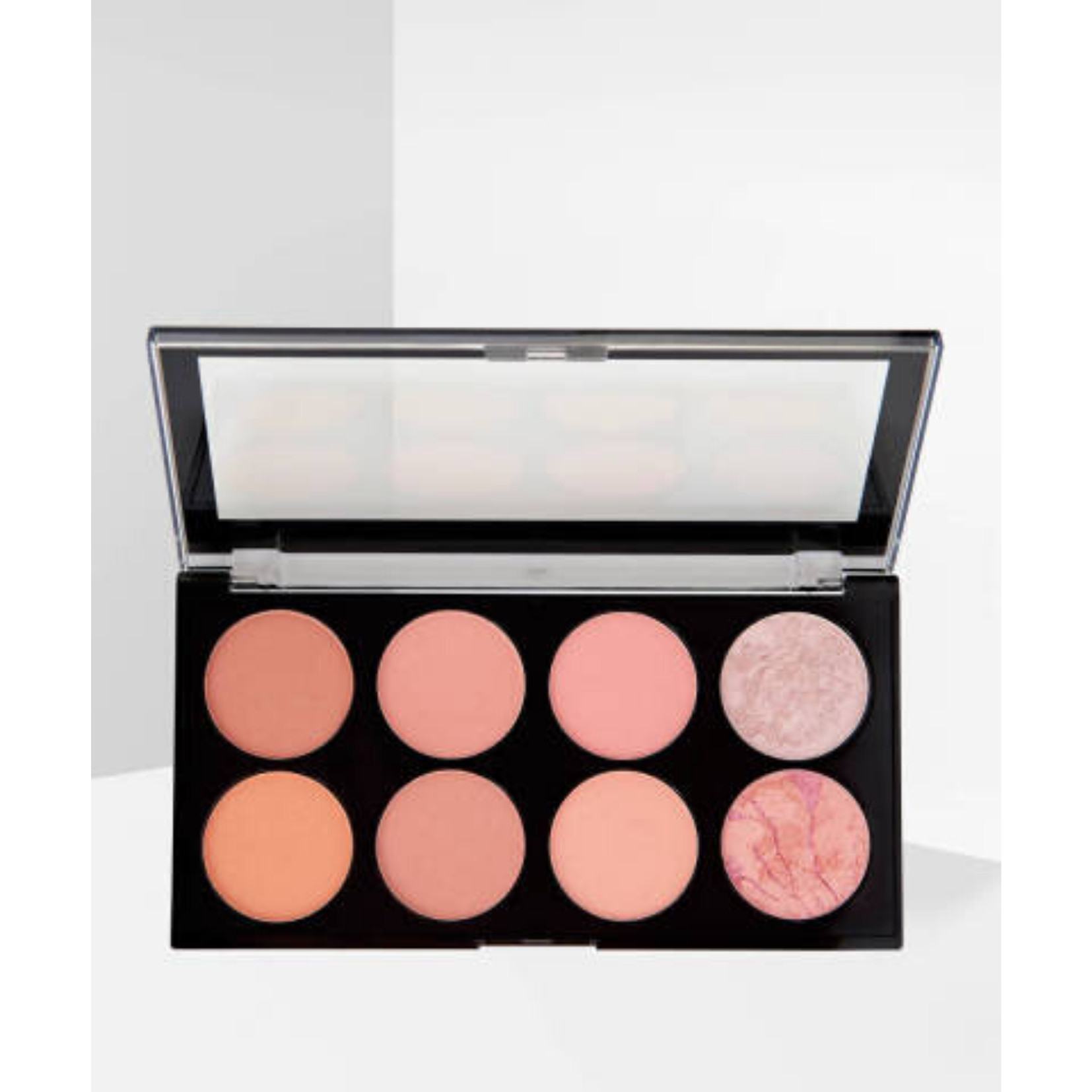 Bảng 3 in 1 phấn má/highlight/ tạo khối Makeup Revolution Ultra Blush Palette