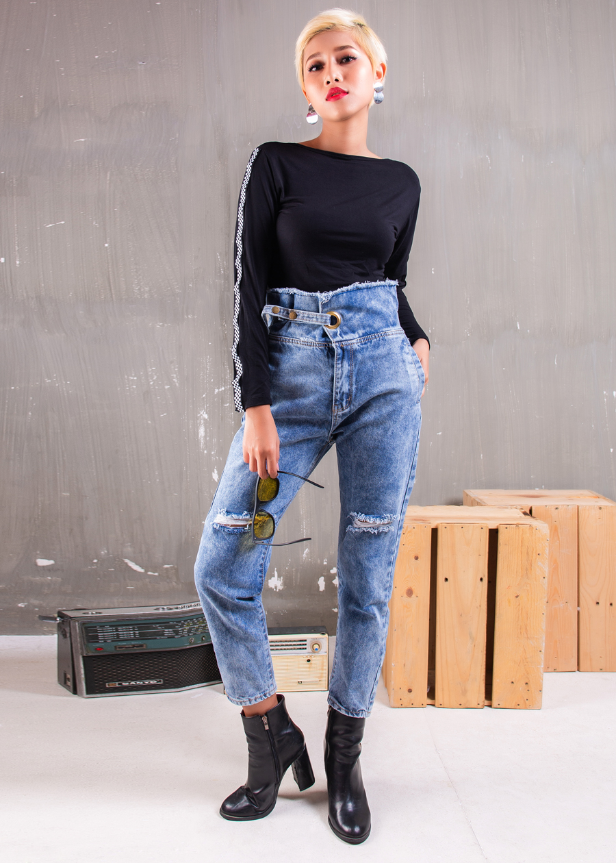Áo Nữ Thun Croptop Cổ Tròn Viền Tay Caro 110102 - Đen