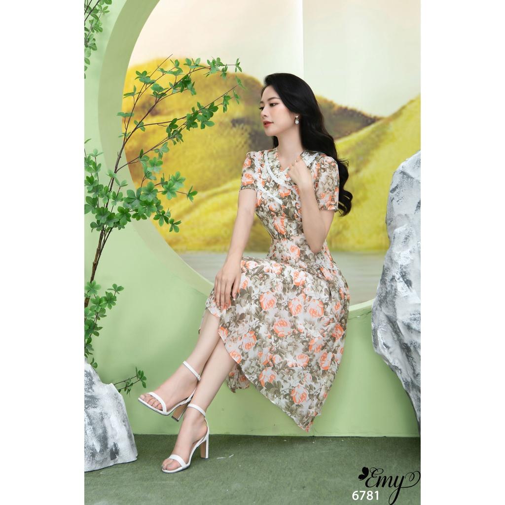 Đầm EMY EM6781 Xoè Cổ V Bèo