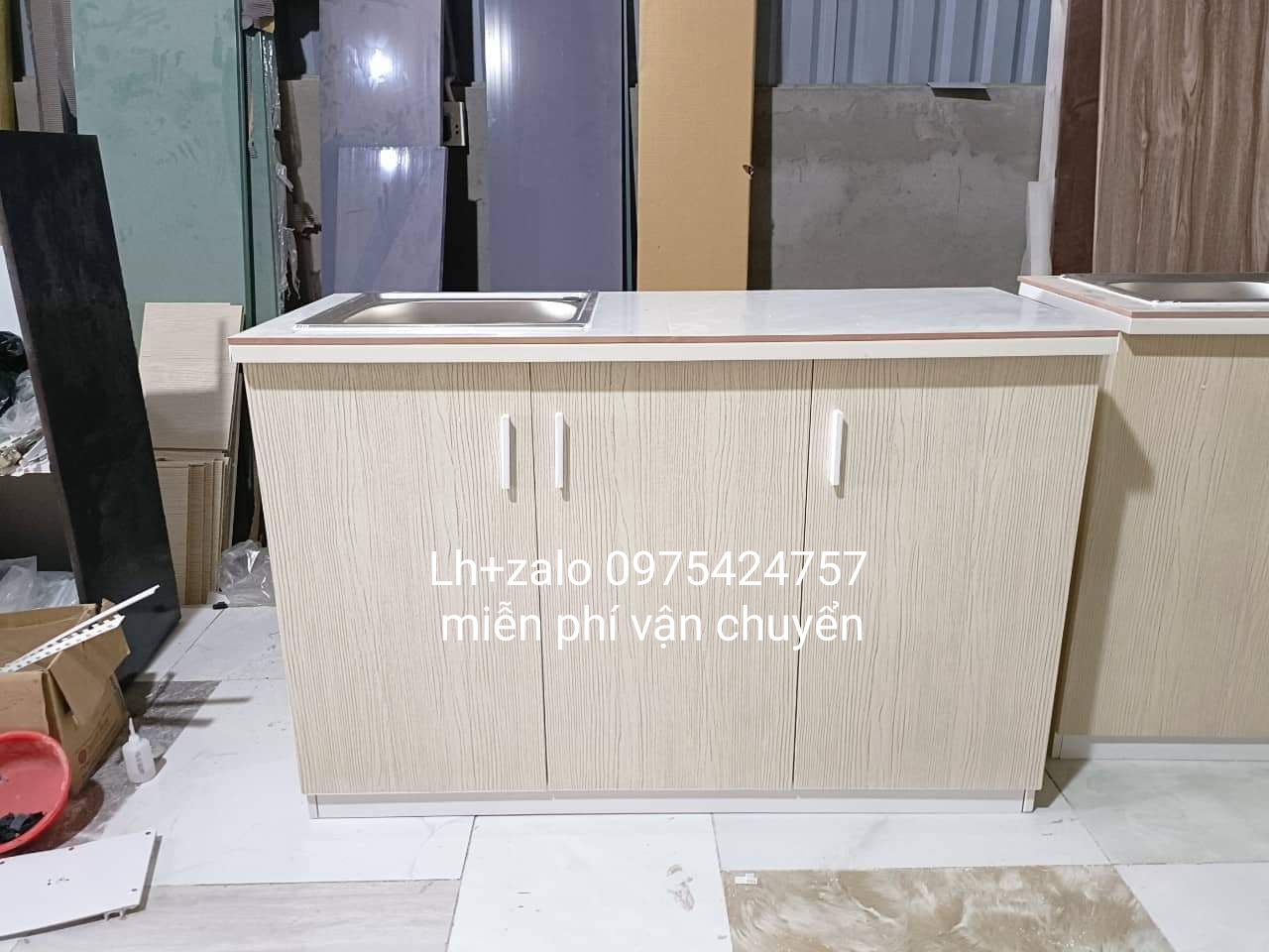 Tủ bếp sẵn bồn mặt gạch giá xưởng