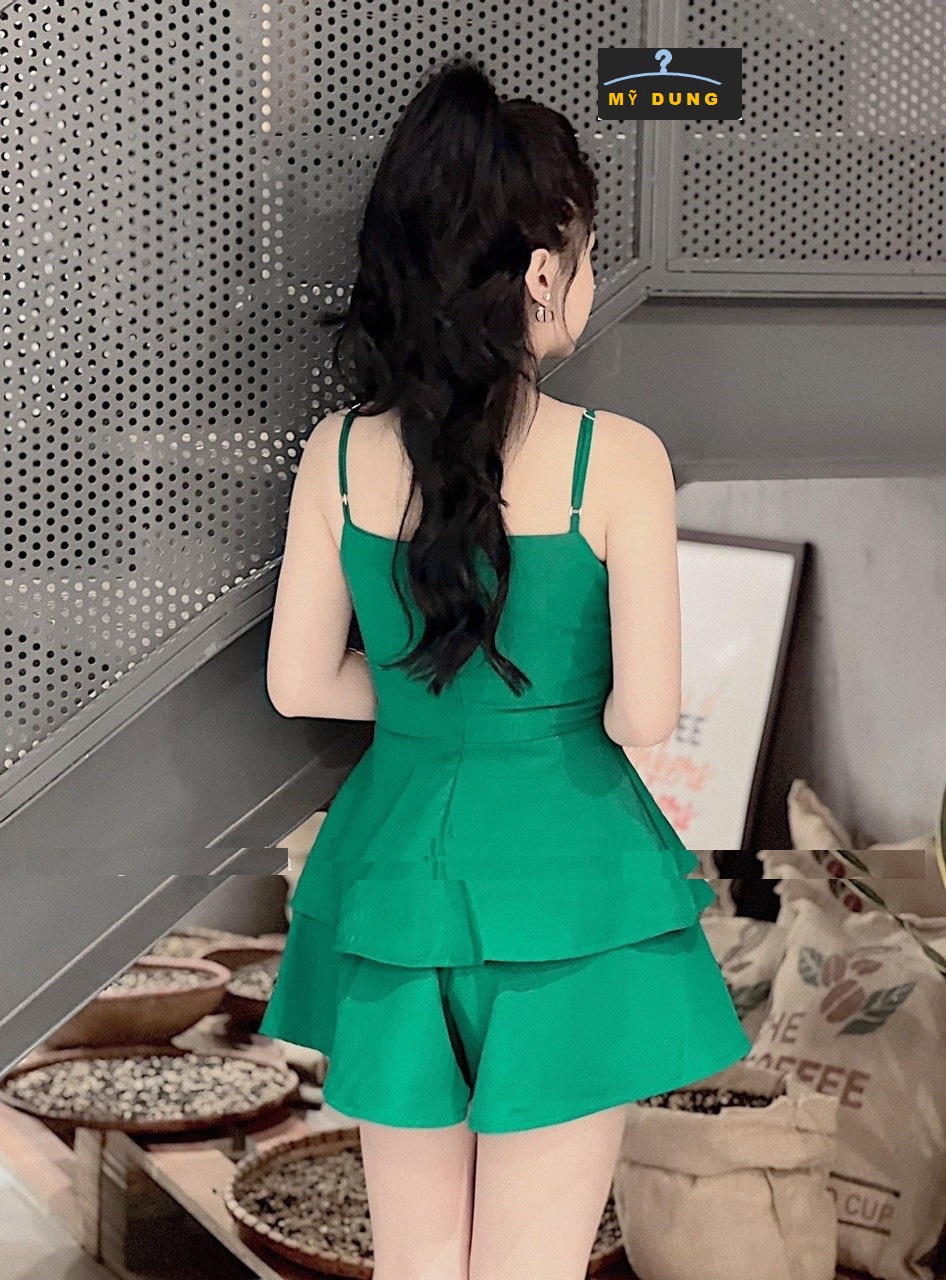 SET ÁO 2S ĐÍNH NƠ+ QUẦN SHORT TIỂU THƯ NHẸ NHÀNG, NHƯNG KHÔNG KÉM PHẦN GỢI CẢM