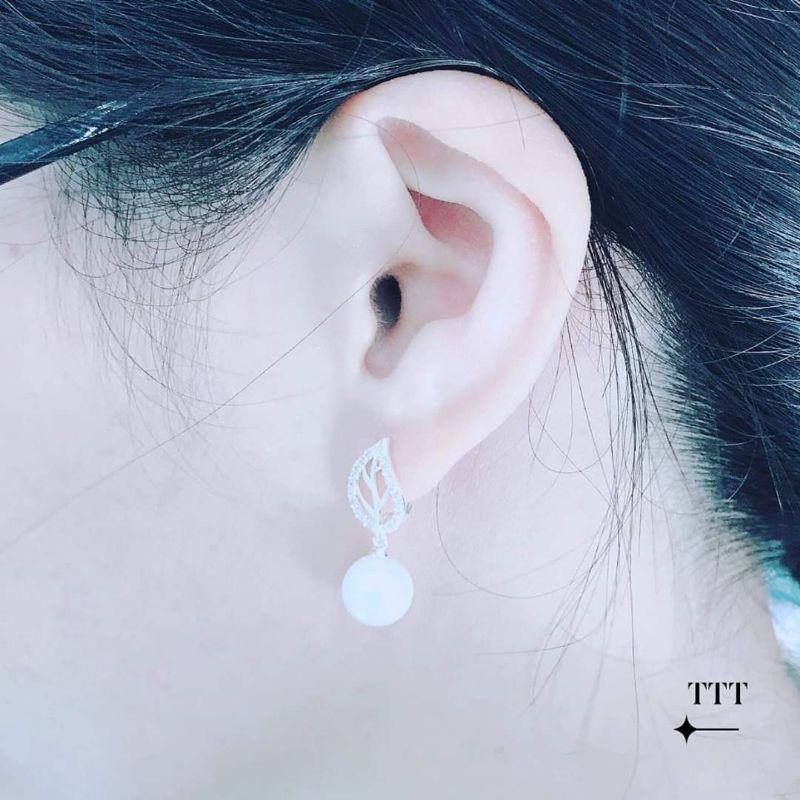 BÔNG TAI BẠC HÌNH LÁ TREO HỘT KIỂU BẤM