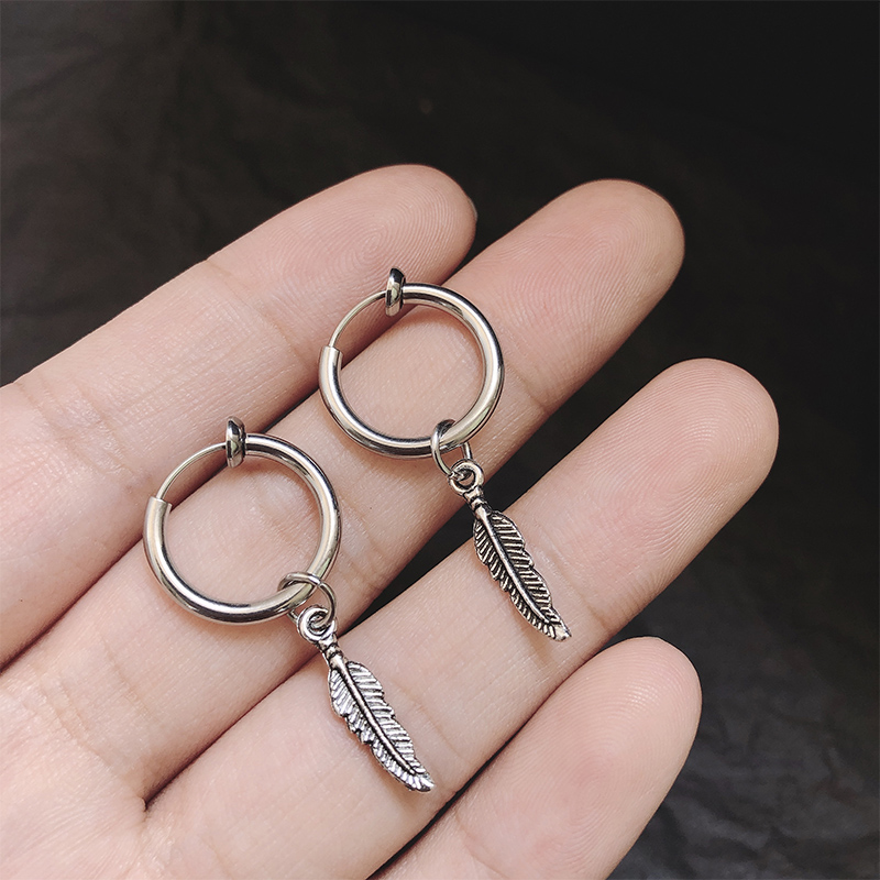Khuyên tai Unisex Jimin BTS 01 đôi hình lông vũ cho cả nam và nữ