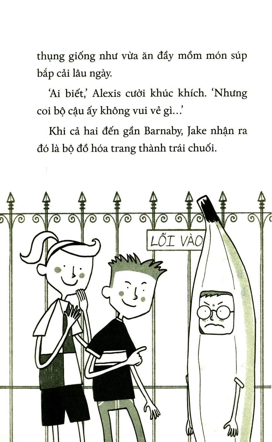 Sách Thầy Giáo Biến Hình - Quái Vật Làm Loạn Giải Bóng Đá (Tập 4)