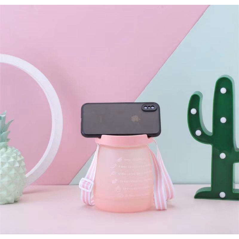 BÌNH NƯỚC 1L3 MÀU MỜ NHÁM CÓ HÌNH STICKER TỰ DÁN VÀ DÂY ĐEO