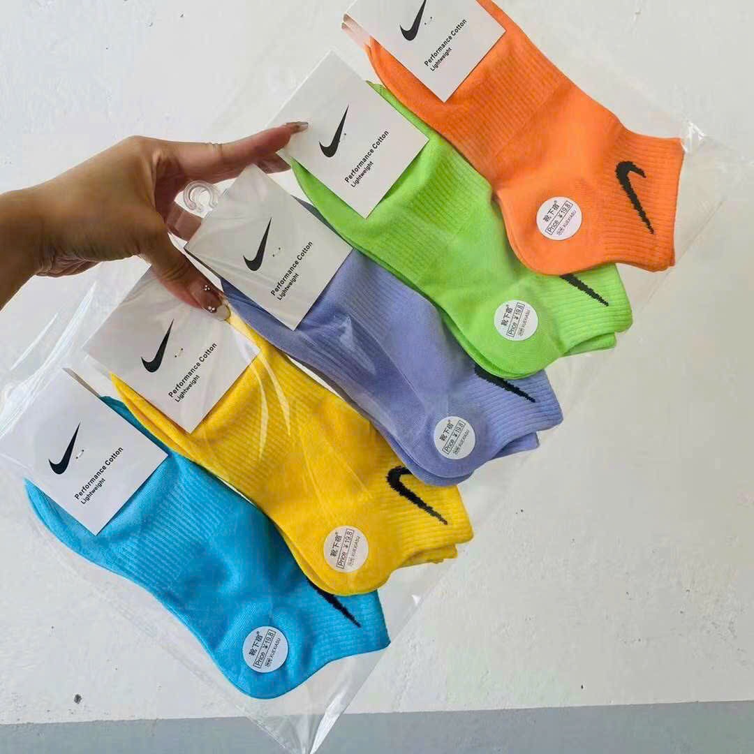 Combo 5 đôi tất cổ ngắn sắc màu thời trang cực đẹp
