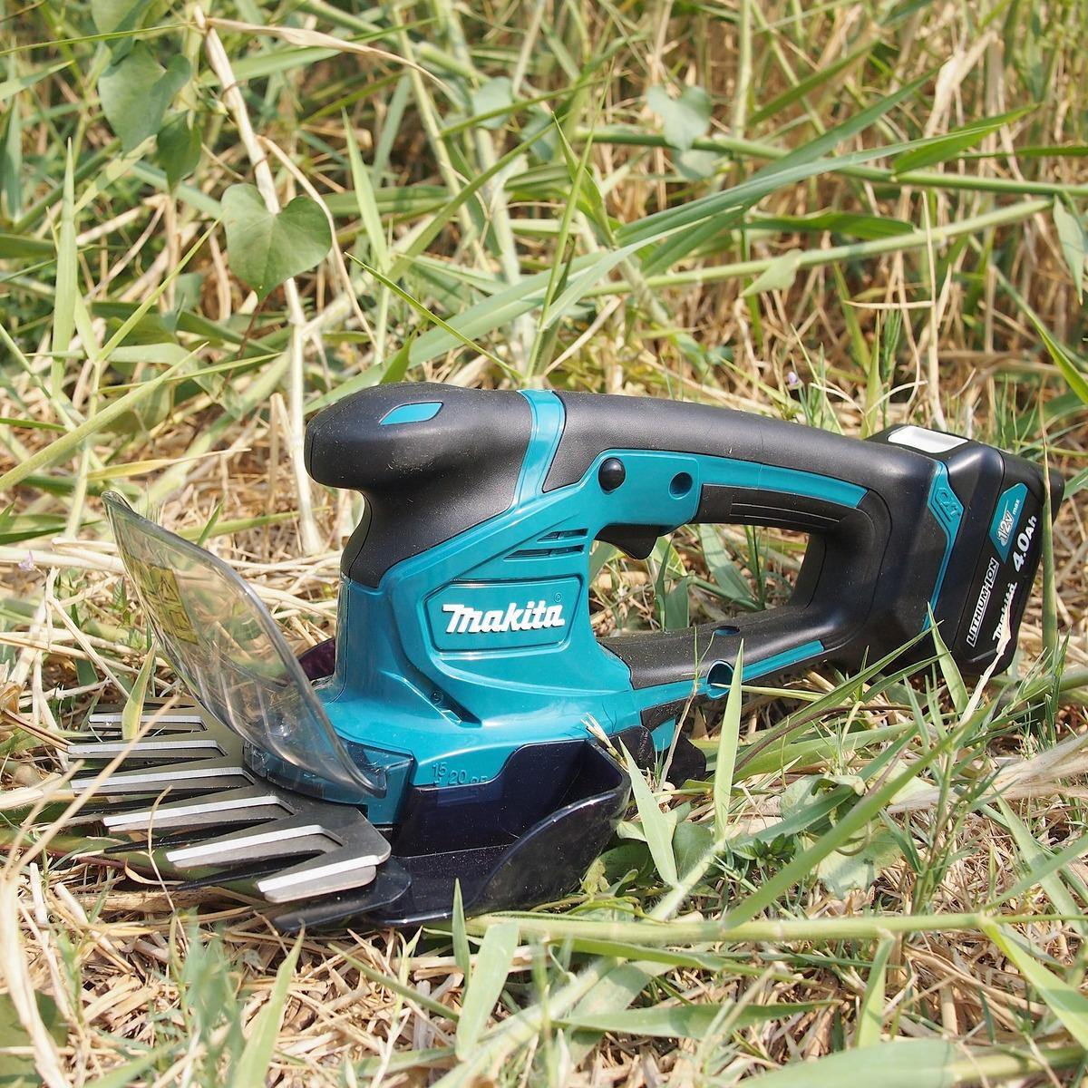 MÁY TỈA HÀNG RÀO DÙNG PIN 12V 160 MM MAKITA UM600DZ - HÀNG CHÍNH HÃNG