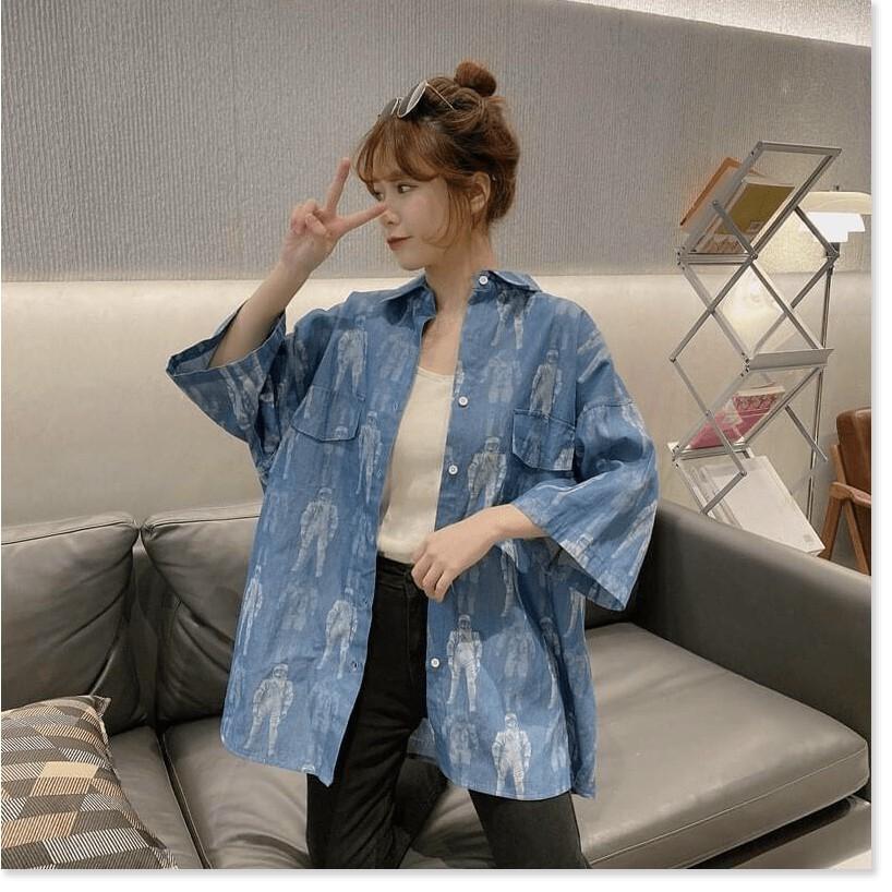 ÁO SƠ MI NỮ TAY LỠ MÀU XANH LOANG HÌNH FULL ÁO SIÊU HOT HITPHOM RỘNG,MẪU MỚI VỀ VỪA CẬP BẾN,THIẾT KẾ HỌA TIẾT SIÊU NGẦU CHO CÁC NÀNG THÊM NHIỀU LỰA CHỌN