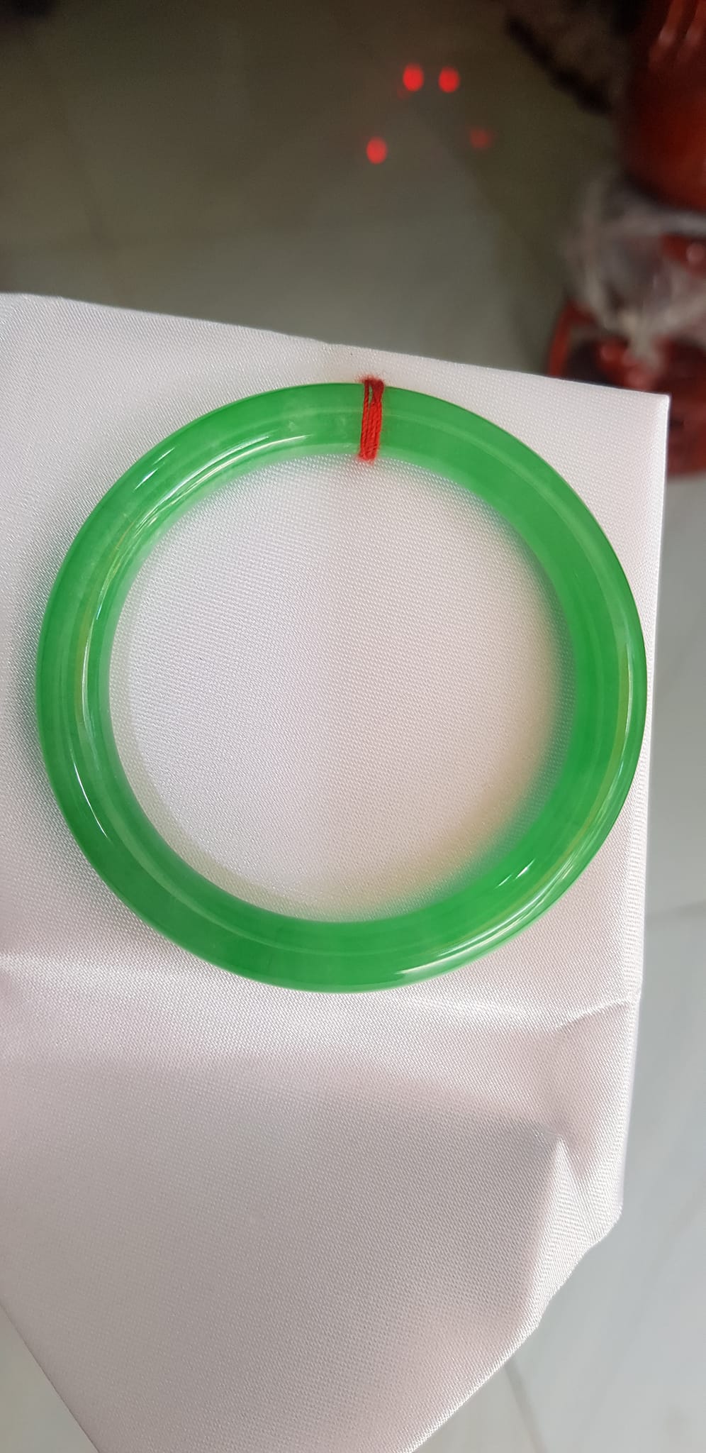 Vòng tay nữ đá cẩm thạch Ngọc Đẹp Lý A 54mm x cọng 8mm Màu Xanh lý tươi sáng bóng đều cả vòng đẹp Nữ 53kg - 60kg đeo mệnh Mộc mệnh Hỏa mệnh Thủy ạ