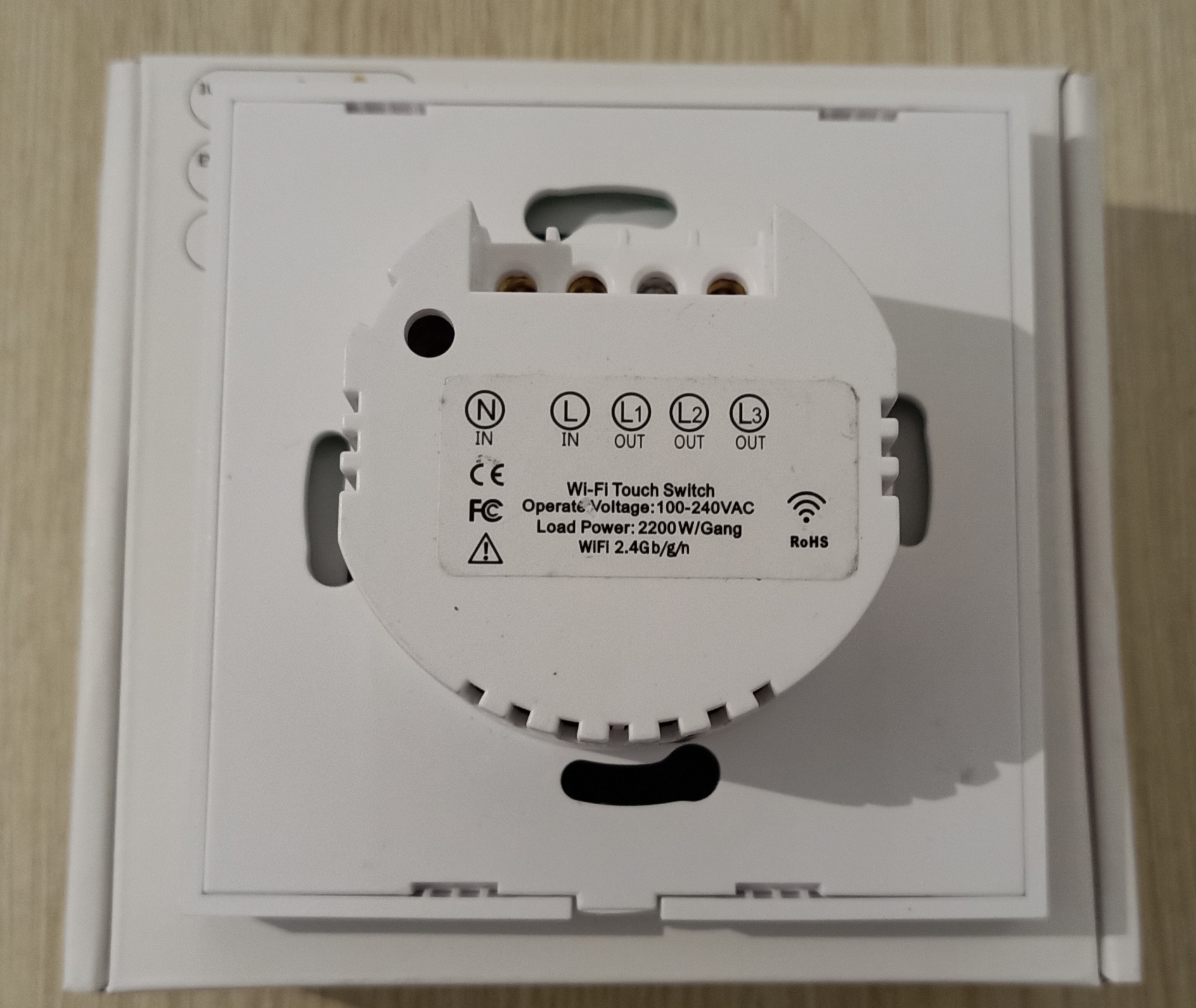 Công tắc cảm ứng Wifi thông minh 2 nút nhấn - hình vuông màu trắng - Hàng nhập khẩu