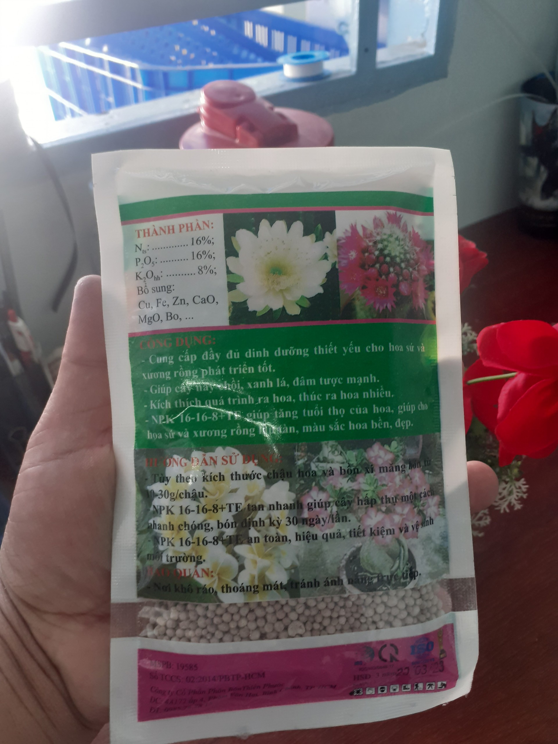 Gói 200gr N-P-K phân bón chuyên dùng cho hoa sứ và xương rồng 16-16-8 +TE