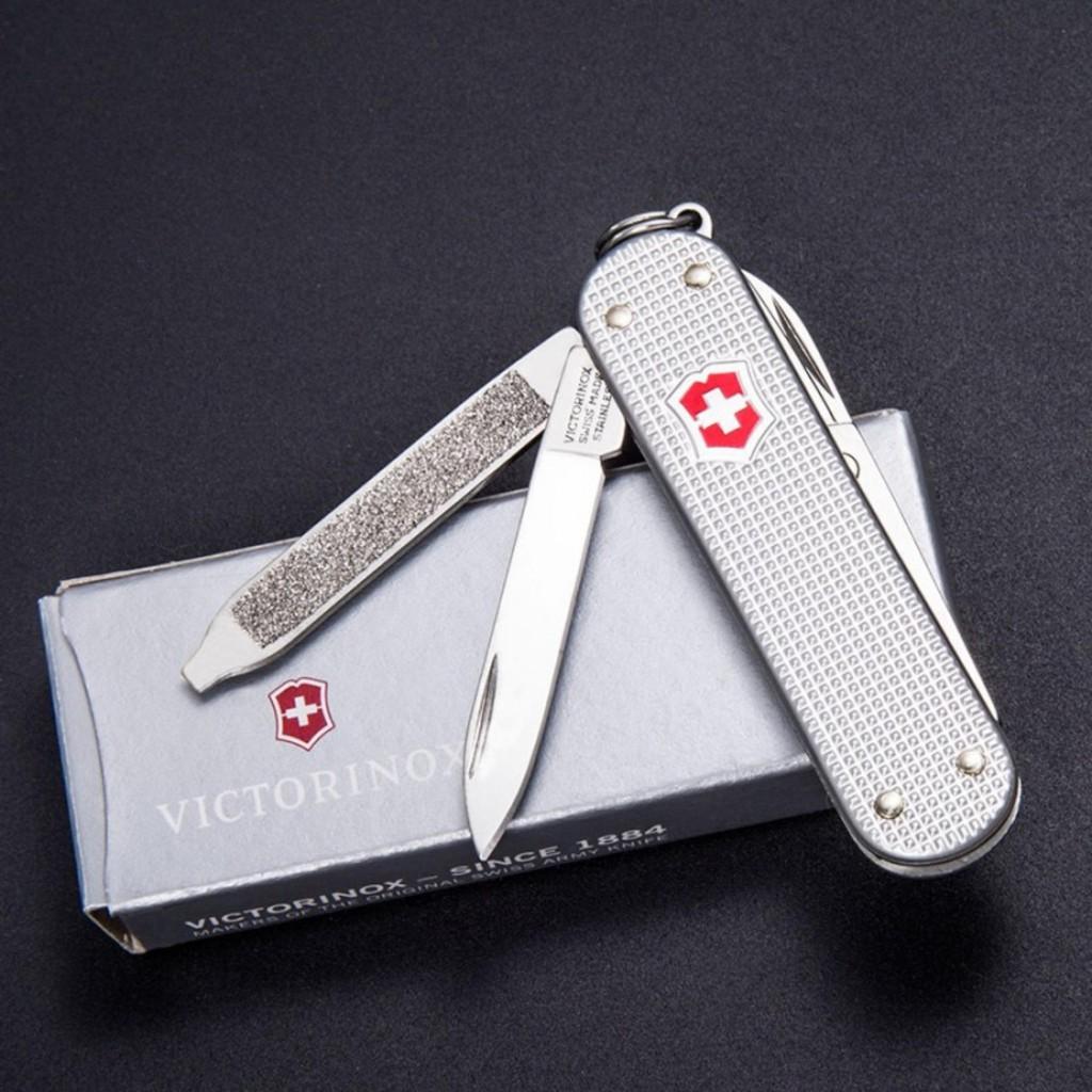 Dao đa năng VICTORINOX Classic Alox 0.6221.26 (58 mm) – Hãng phân phối chính thức