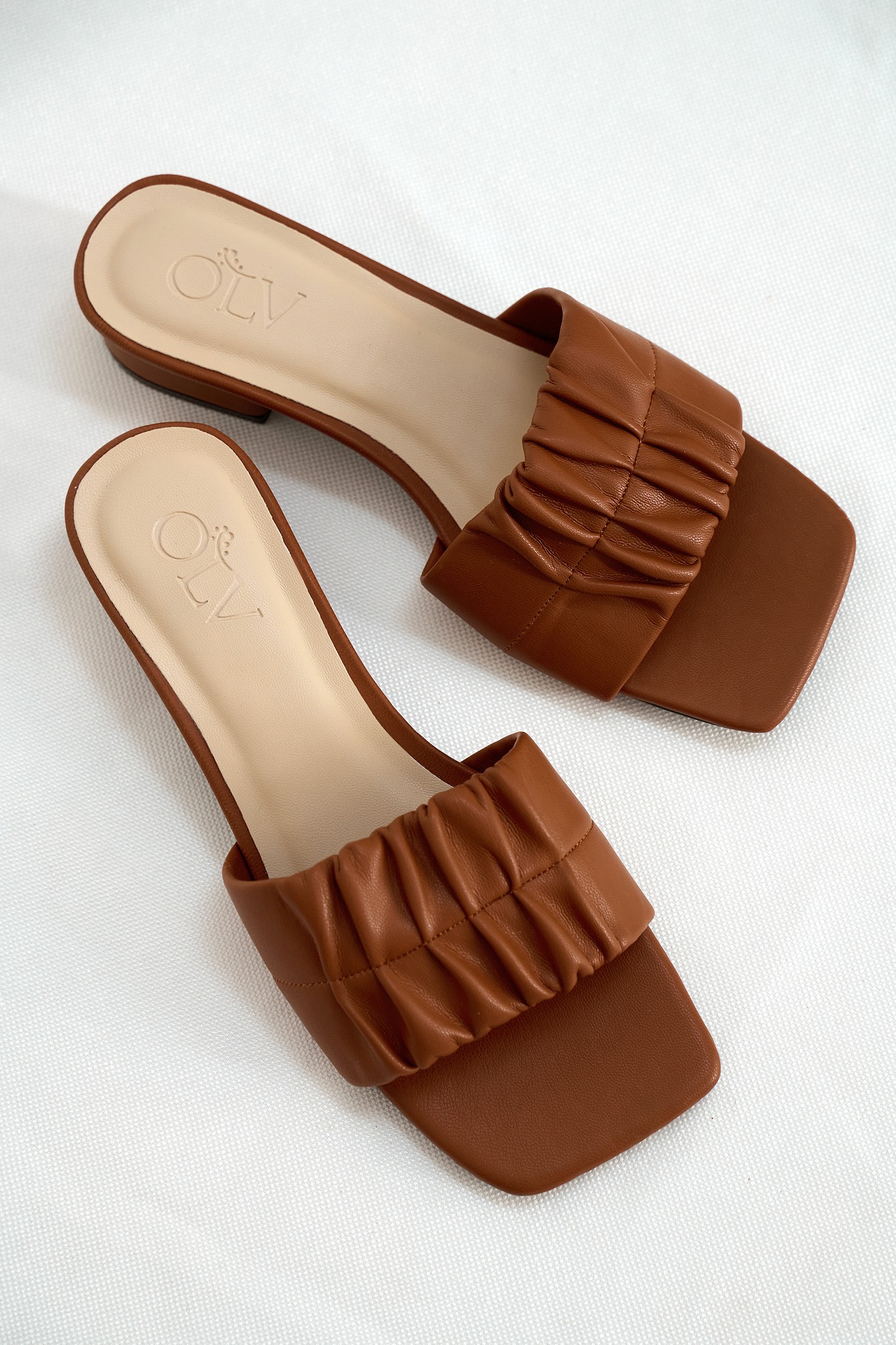 OLV - Dép Ruched Mules In Brown