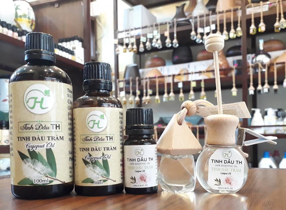 Dầu Tràm, Tinh Dầu Tràm Gió Cajeput TH Nguyên Chất (50ml), Tốt Cho Bé Sơ Sinh Và Trẻ Nhỏ, Giúp Giữ Ấm Cơ Thể Bé, Xua Đuổi Muỗi Và Côn Trùng - Có Hàm Lượng Cineol Cao, Được Kiểm Định Chất Lượng Đầy Đủ