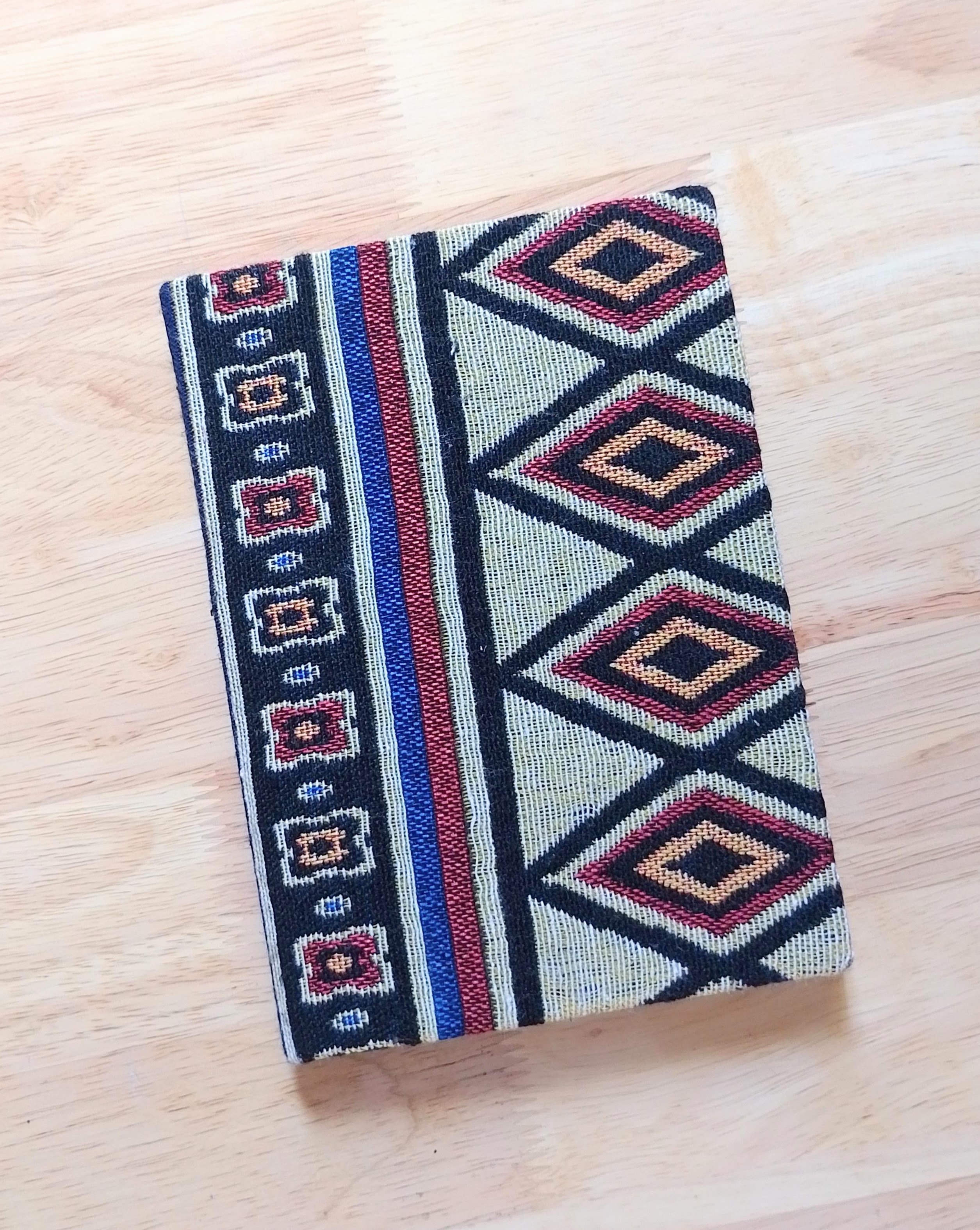 Sổ Tay Handmade Bìa Vải Thổ Cẩm, Khổ Dùng Cho Ghi Chép, Viết Nhật Kí, Làm Quà Tặng.