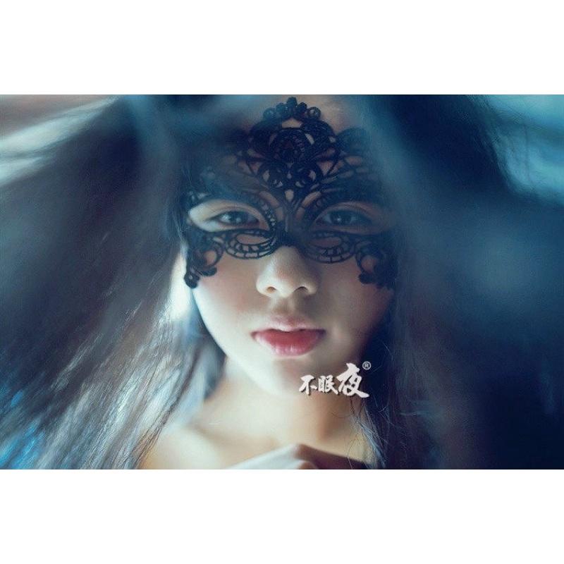 Mặt nạ ren buộc dây lụa sexy gợi cảm