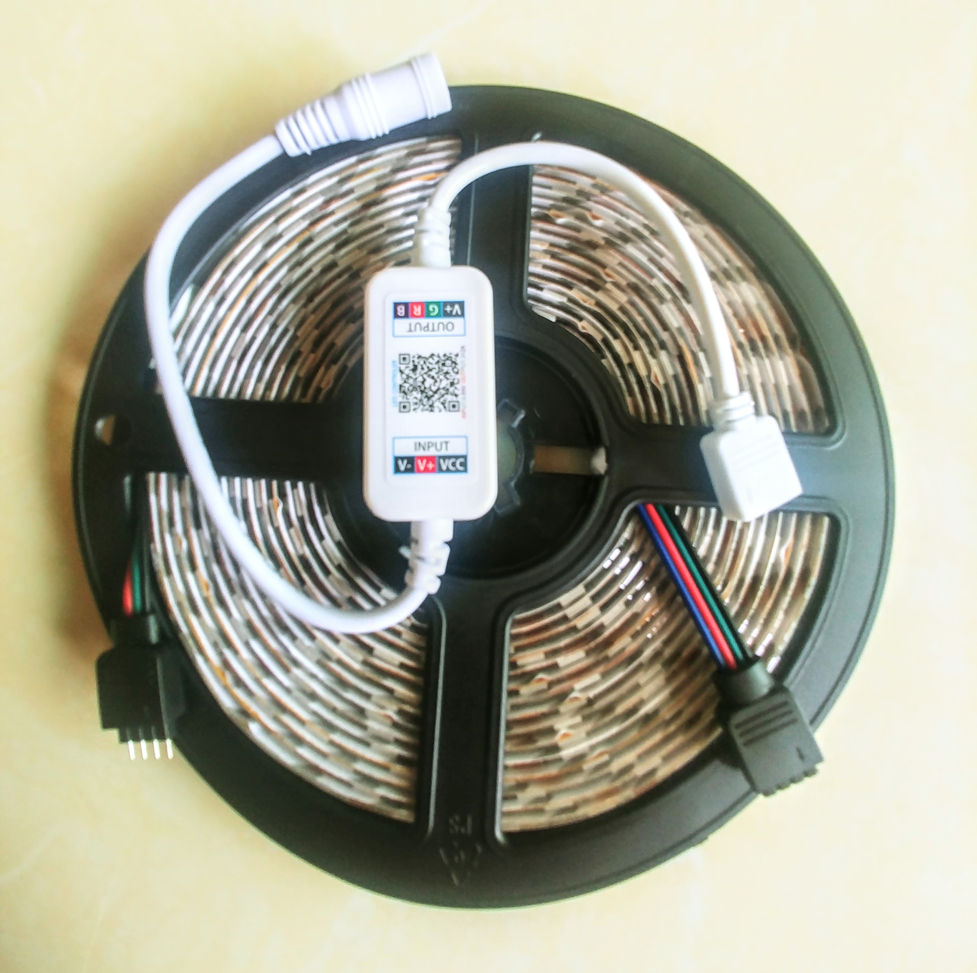 ĐẲNG CẤP VỚI BỘ ĐIỀU KHIỂN LED ĐIỆN THOẠI QUA bulutoo + CUỘN DÂY LED NHIỀU MÀU DÀI 5M TRANG TRÍ XE MÁY XE HƠI ÔTÔ NHÀ SÂN VƯỜN QUÁN CỰC ĐẸP