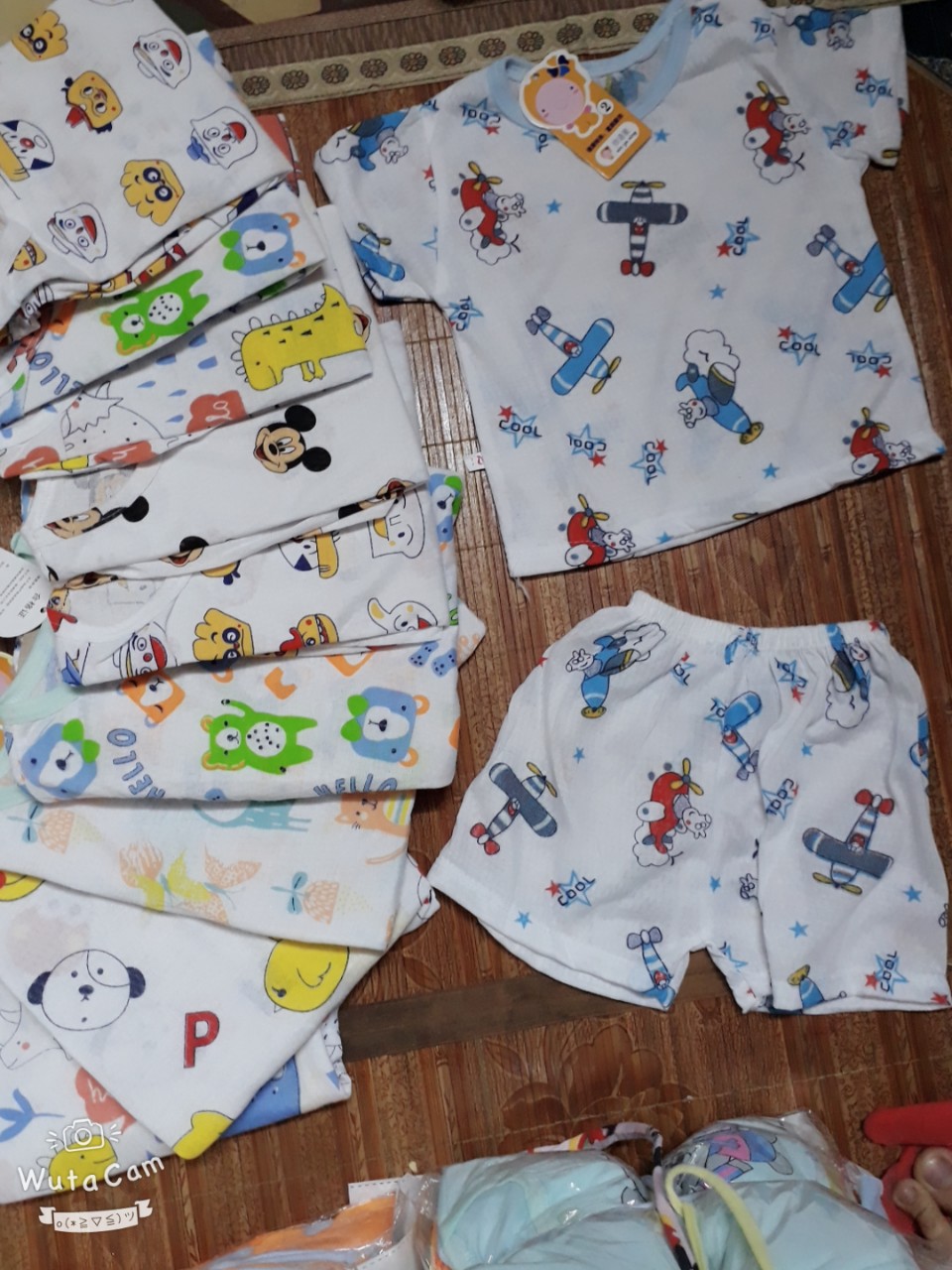 Set 5 Bộ Đồ Tay Ngắn Cotton Giấy Cho Bé Trai/Gái Từ 5-15kg (Giao màu ngẫu nhiên)