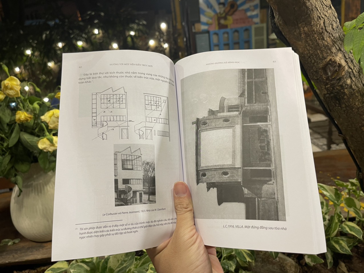 HƯỚNG TỚI MỘT NỀN KIẾN TRÚC MỚI - Le Corbusier - Kiến Nam dịch - Nhà xuất bản Xây dựng-  bìa mềm