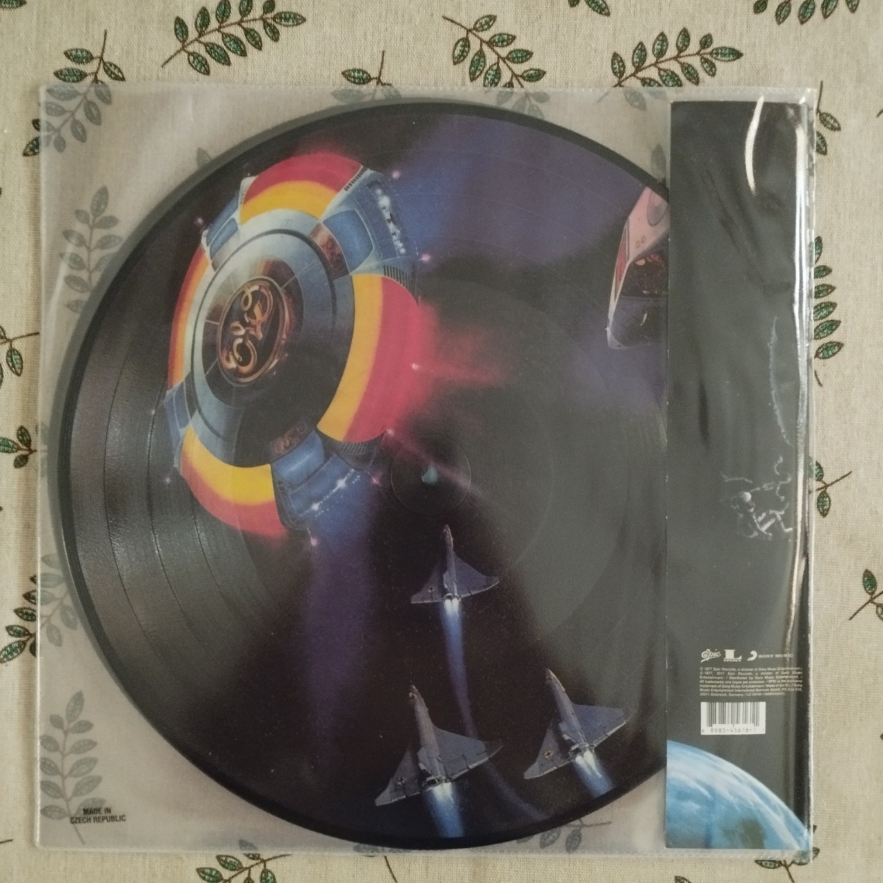 Đĩa than - LP  Out Of The Blue ‎ E.L.O - Mint picture vinyl record