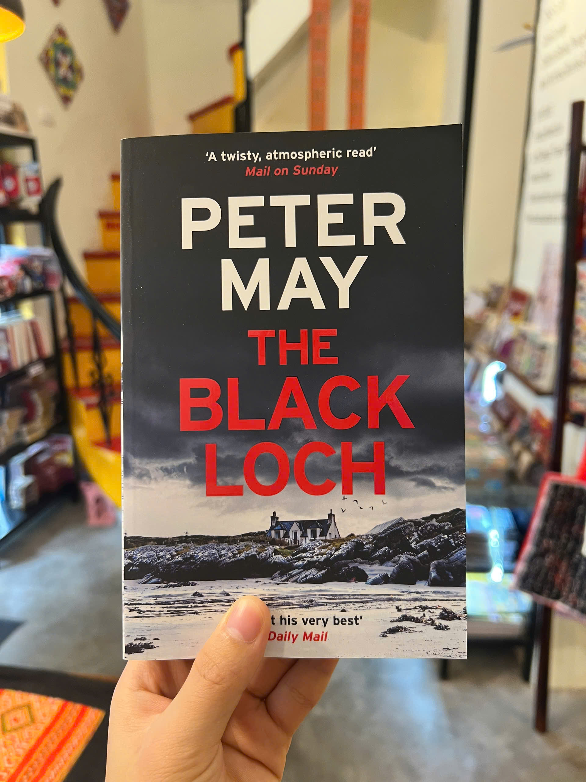 Sách - The Black Loch by Peter May | Fiction / Crime / Thriller / Bí ẩn / Ngoại văn nhập khẩu UK