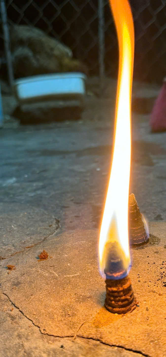 Viên mồi lửa nướng than BBQ