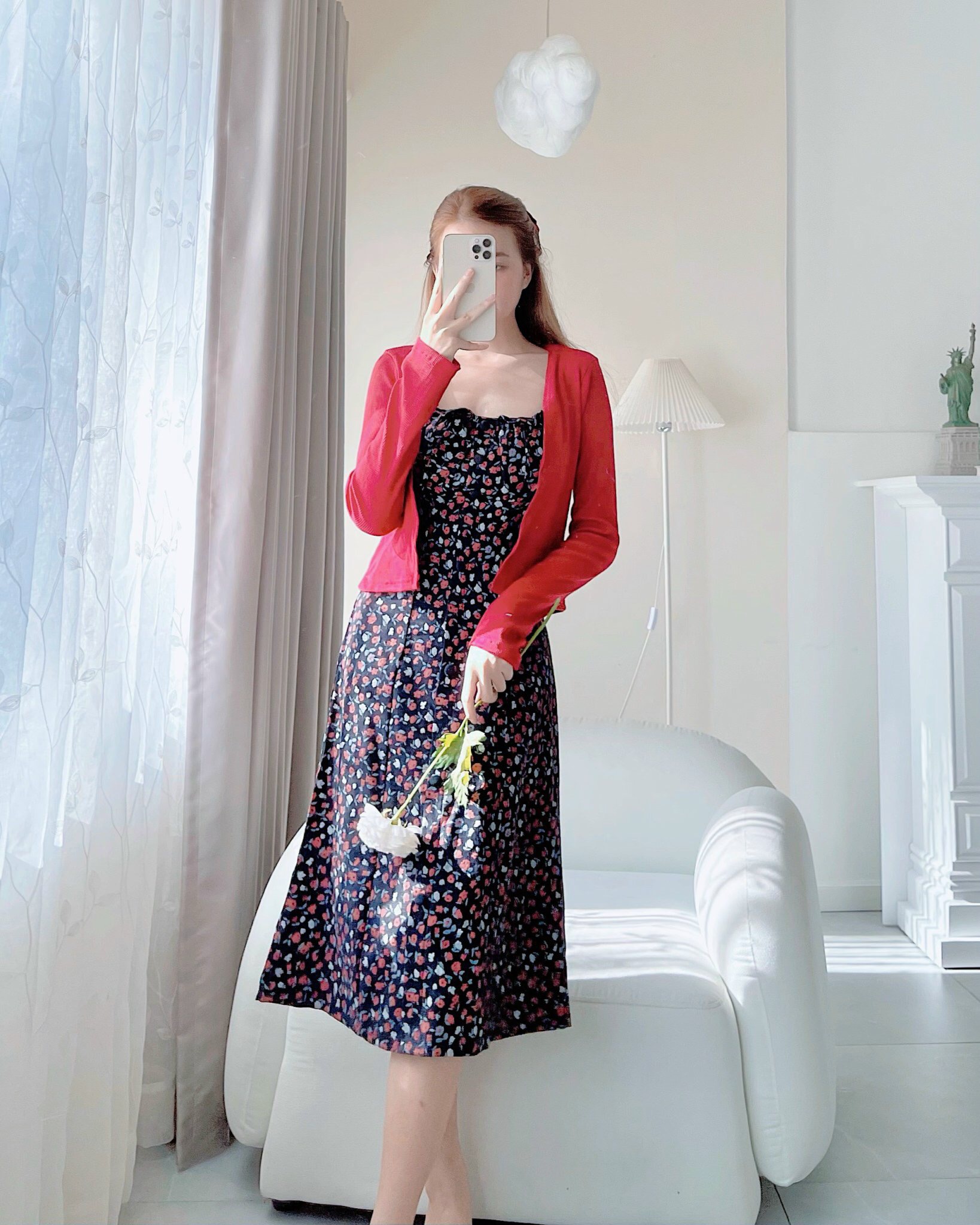 Set đầm 2 dây hoa nhí vai nơ kèm áo khoác cardigan đỏ