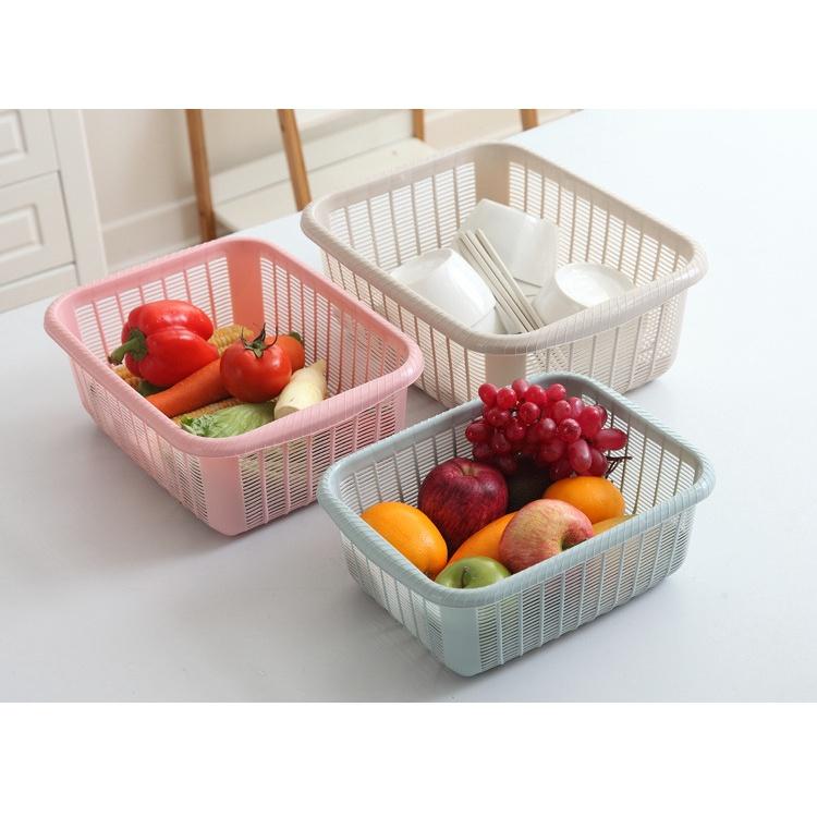 Rổ nhựa vuông có nắp dạng lồng bàn chống côn trùng, chống bụi hiệu quả -R61