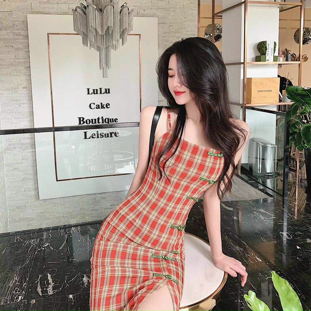 Đầm body cổ tàu có mút