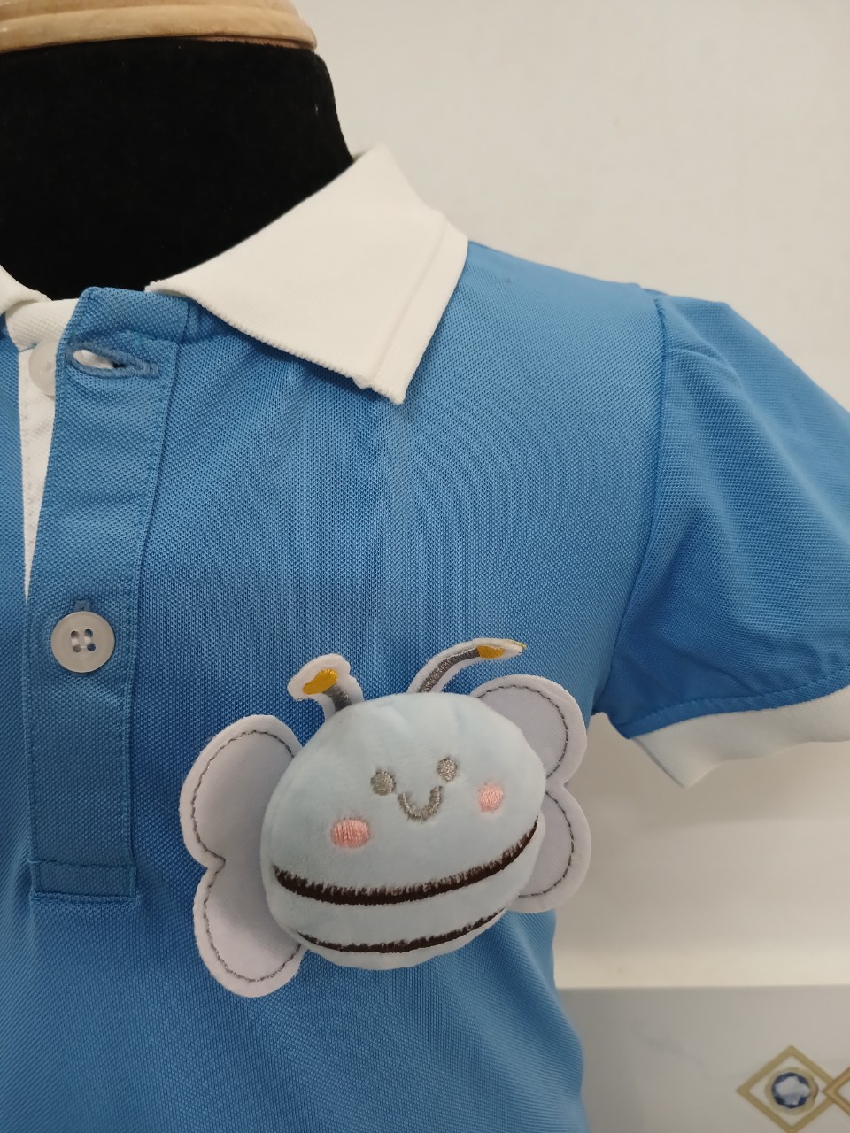 ĐẦM BÉ GÁI POLO XANH BIỂN BEE BÈO LAI