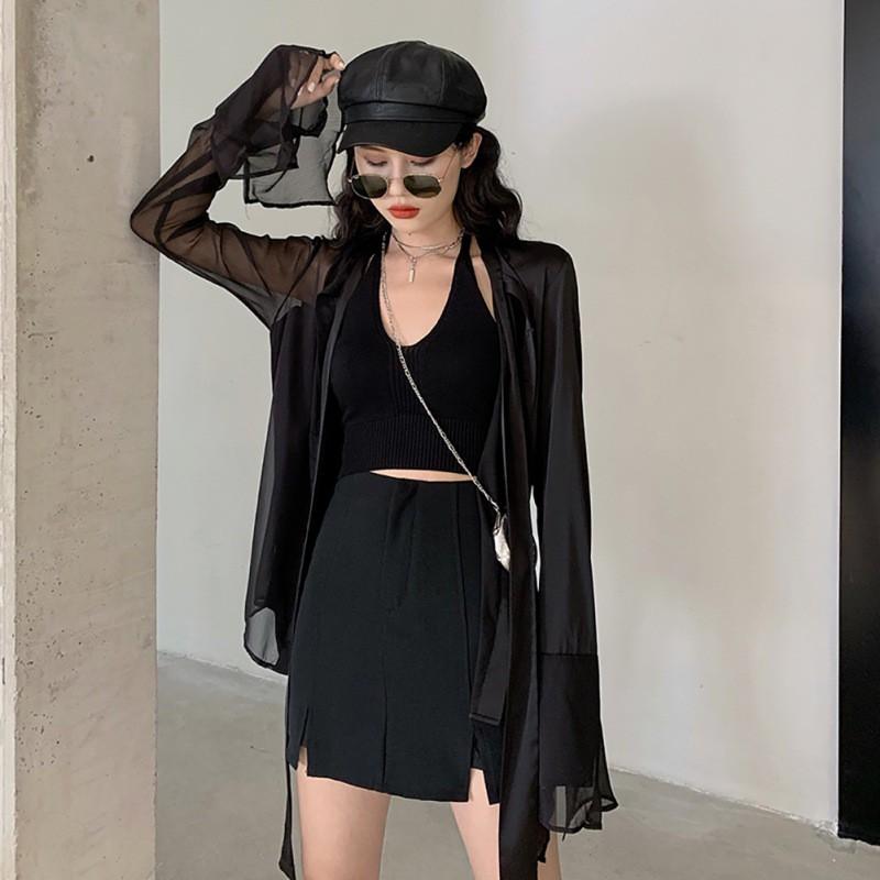 Áo cổ yếm dáng ngắn thời trang cho nữ
