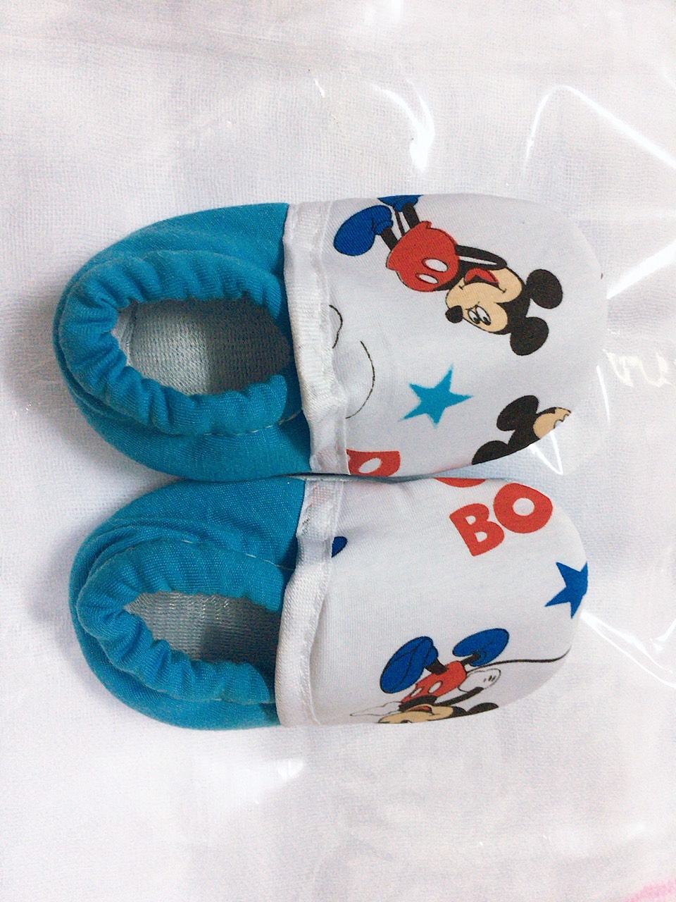 10 đôi giày vải in hình cho bé Bobo