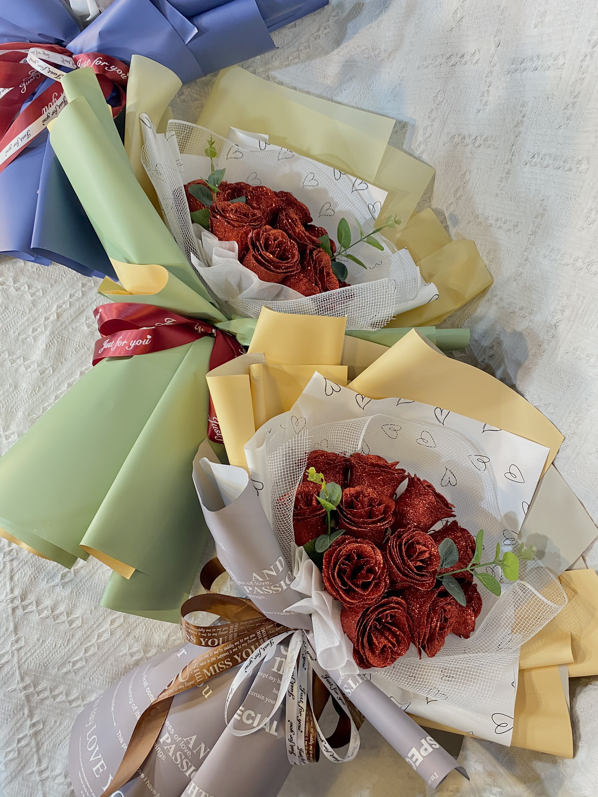 Bó Hoa Hồng Nhũ Kim Tuyến Lấp Lánh Quà Tặng Người Thương Dịp Valentine, 8/3, 20/10