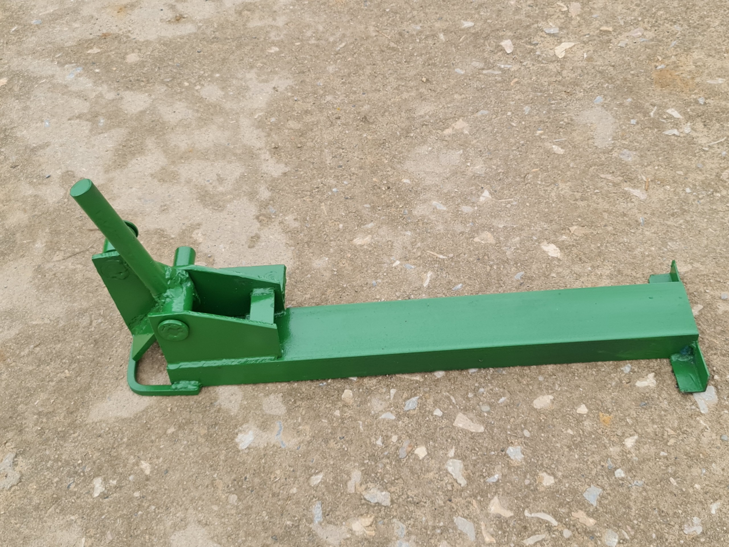 Vam bẻ mỏ sắt cây phi 18