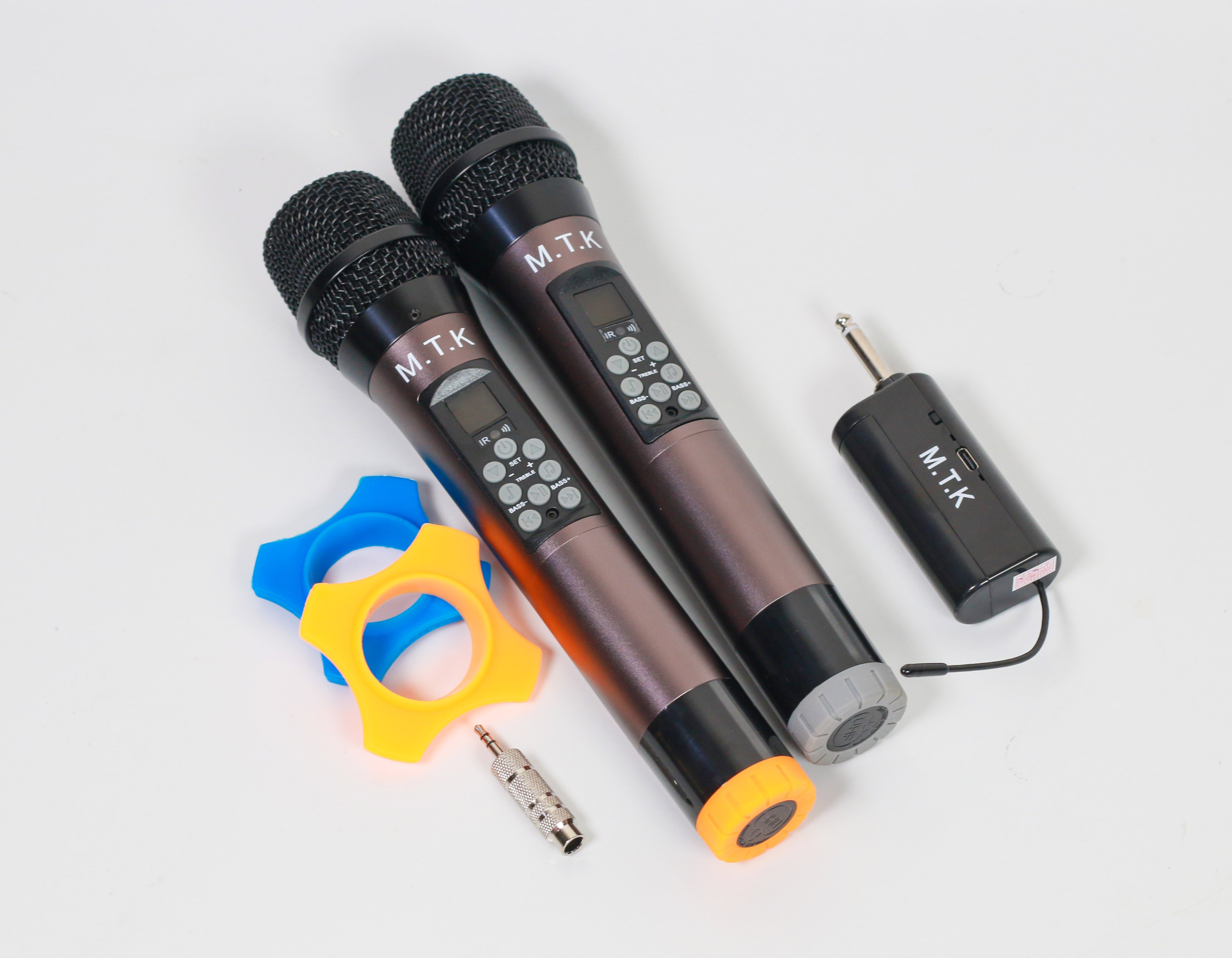 Bộ 2 Micro không dây đa năng Max MTK 1A - Tích hợp chỉnh bass, treble, echo ngay trên thân mic - Màn hình LCD hiển thị tần số - Phù hợp mọi thiết bị  - Micro karaoke, livestream, thu âm cao cấp - Hàng chính hãng