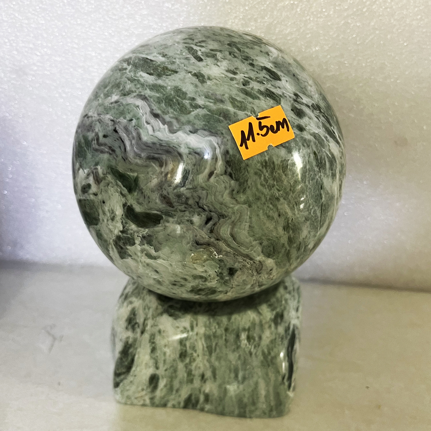Cầu bi phong thủy xanh đường kính 12 cm đến 13 cm