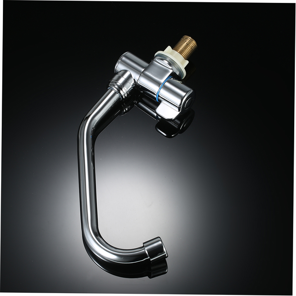 Vòi nước nhà bếp bằng đồng mạ crom, chất lượng đẹp, ưa nhìn,180 xoay lên xuống và 360 xoay ngang, rất linh hoạt