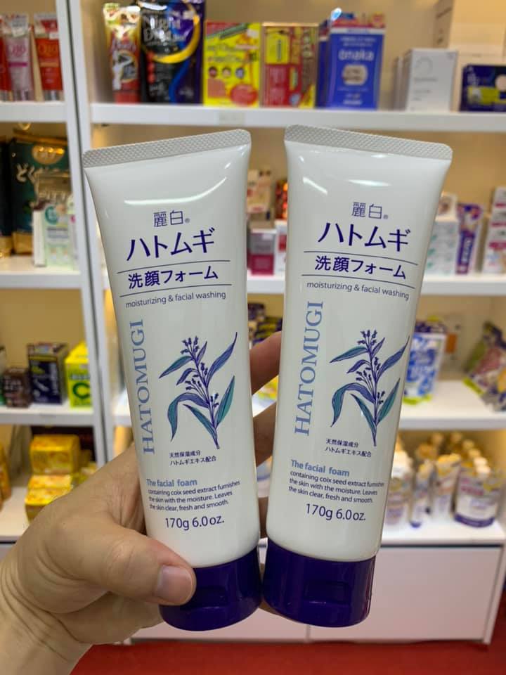 Sữa rửa mặt Hatomugi hạt ý dĩ