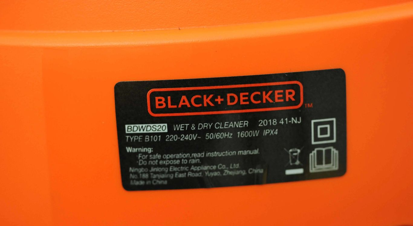 Máy hút bụi khô và ướt chạy điện BLACK & DECKER BDWDS20-B1 - Hàng chính hãng