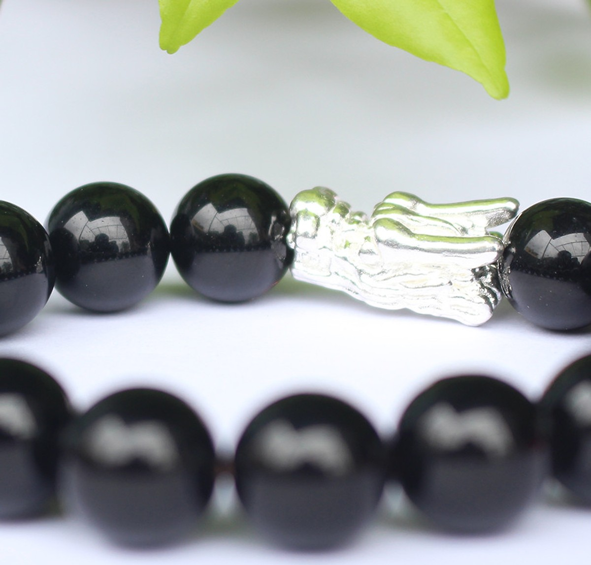 Vòng Tay Phong Thủy Obsidian Núi Lửa 12 ly Mix Charm Đầu Rồng Bạc Cho Nam Mệnh Thủy, Mệnh Mộc